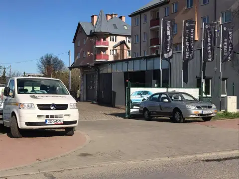 Auta zastępcze, warsztat WULGAR